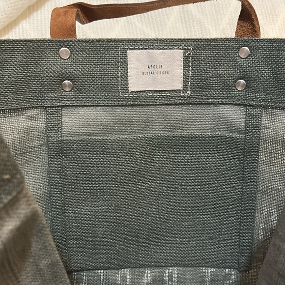 Large tote - Picture 8 of 8